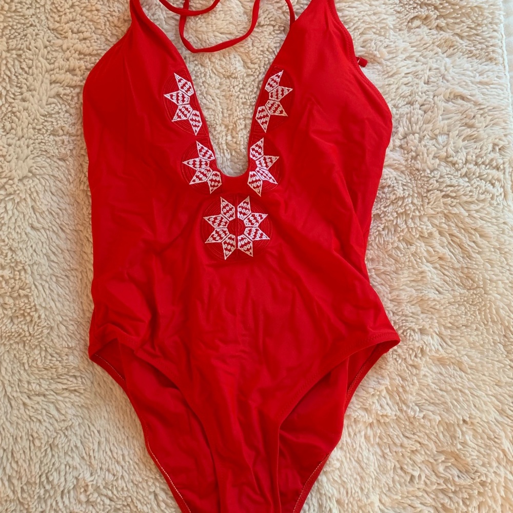 Dancing Rose Embroidered One Piece Swimsuit